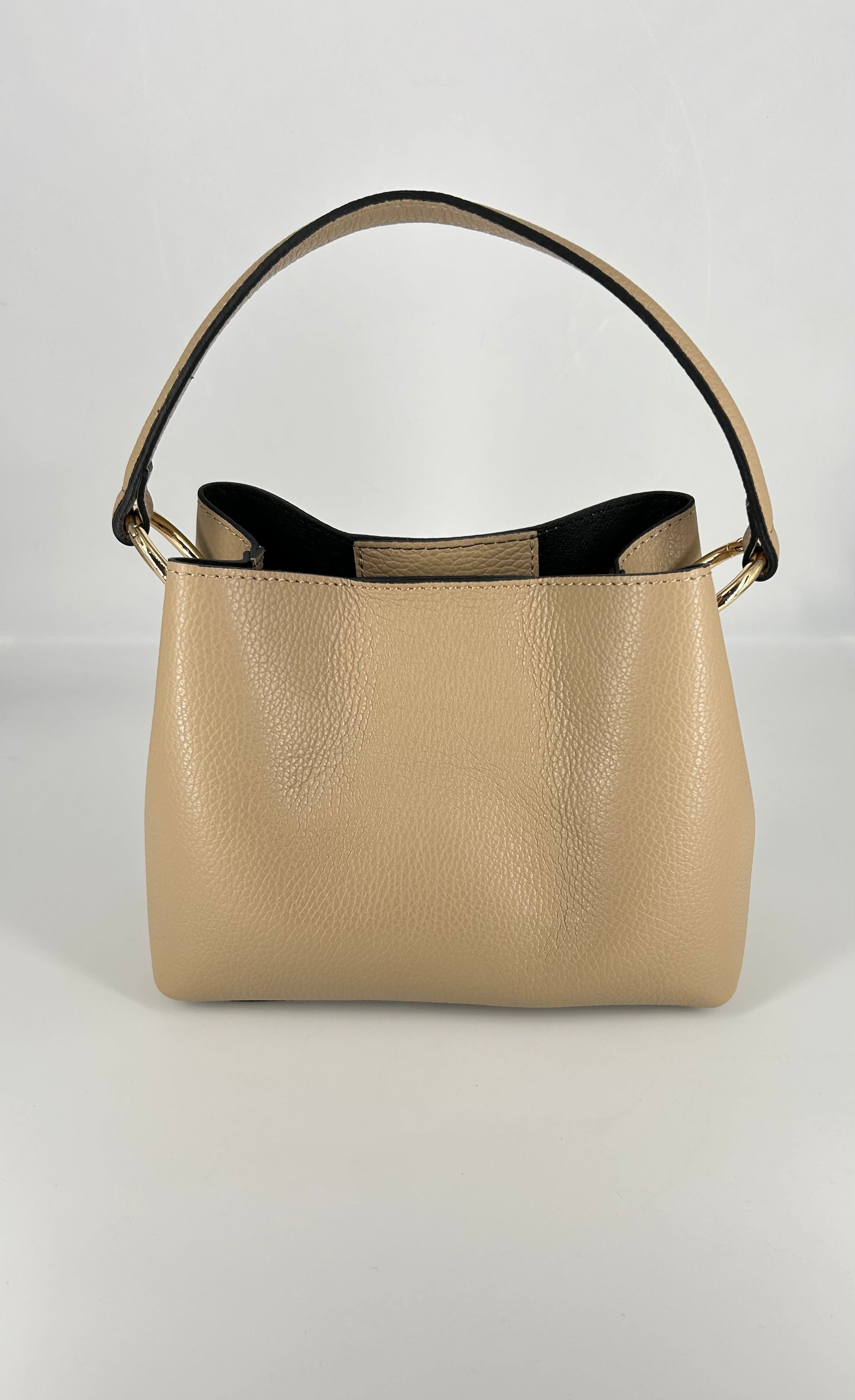 HANDBAG LEATHER WITH RING DETAIL- SAND